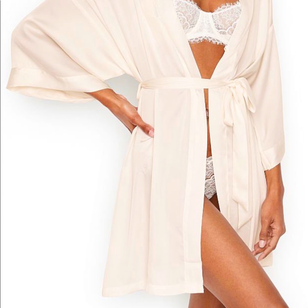 Victor Secret satin flounce robe in whisper pink